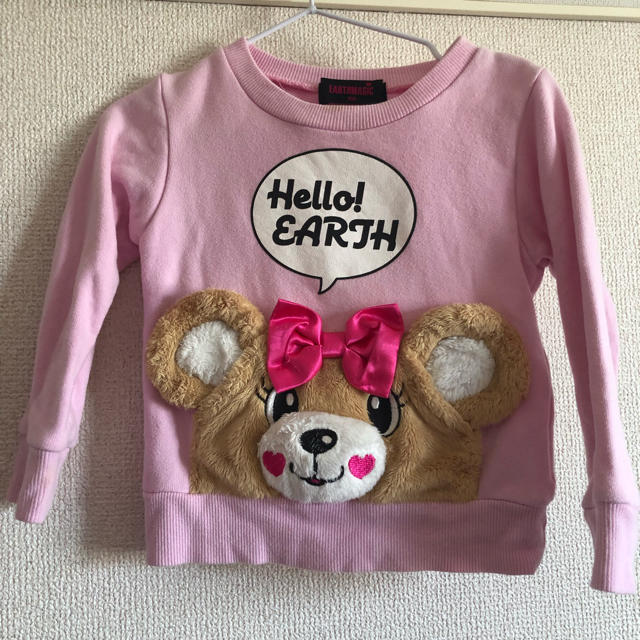 EARTHMAGIC(アースマジック)のアースマジック クマ耳 トレーナー 100 キッズ/ベビー/マタニティのキッズ服女の子用(90cm~)(Tシャツ/カットソー)の商品写真