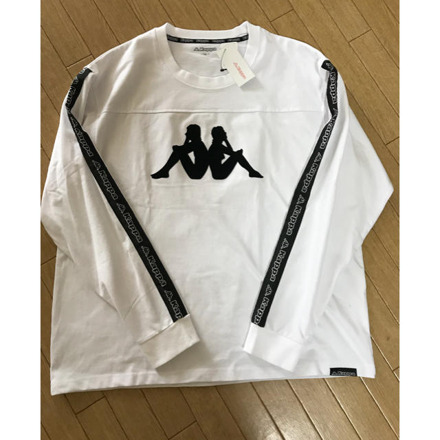 Kappa(カッパ)の大人気！カッパ kappa ロゴテープ ロンT 白Ｌ メンズのトップス(Tシャツ/カットソー(七分/長袖))の商品写真