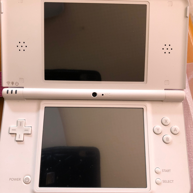 ニンテンドーDS(ニンテンドーDS)のニンテンドーDS LL 充電器なし エンタメ/ホビーのゲームソフト/ゲーム機本体(家庭用ゲーム機本体)の商品写真