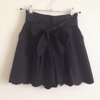 フェルゥ(Feroux)の美品！スカラップキュロット♡黒(キュロット)