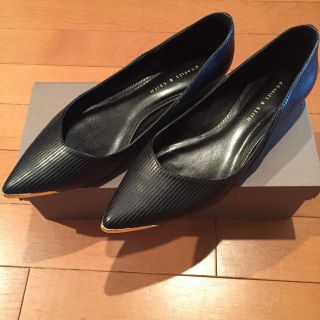 チャールズアンドキース(Charles and Keith)のポインテッドフラットシューズ(ハイヒール/パンプス)