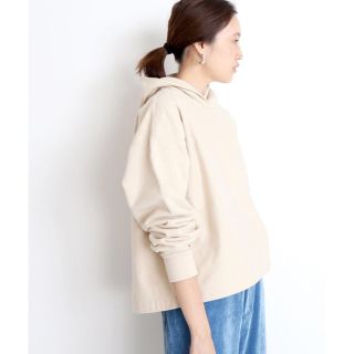 スローブイエナ(SLOBE IENA)の美品 スローブ イエナ♡19ss 裏毛 フード パーカー ベージュ スウェット(パーカー)