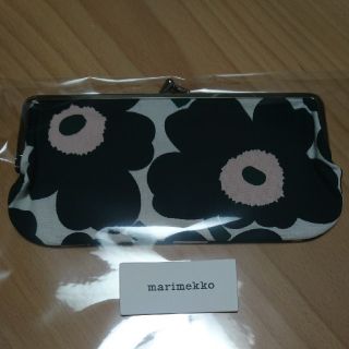 マリメッコ(marimekko)のマリメッコ  がま口ポーチ   🌸限定色🌸(ポーチ)