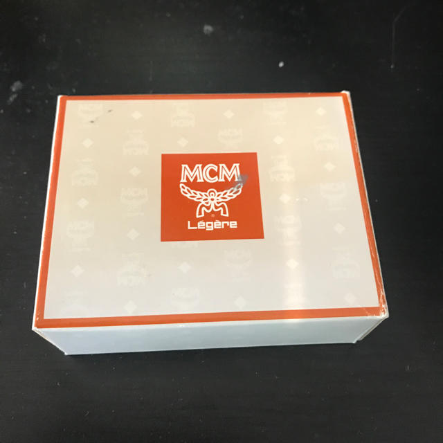 MCM(エムシーエム)の【モコモコ様専用】MCM legere カフリンクス・タイピン メンズのファッション小物(カフリンクス)の商品写真