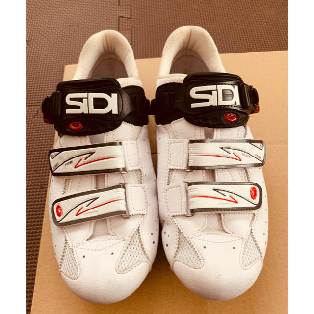 SIDI PATENTED 41サイズ スポーツ/アウトドアの自転車(ウエア)の商品写真