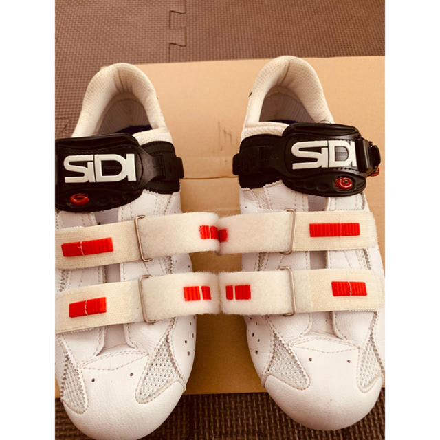 SIDI PATENTED 41サイズ スポーツ/アウトドアの自転車(ウエア)の商品写真