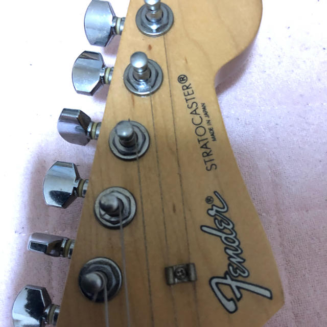 Fender japan ストラトキャスター ブラック