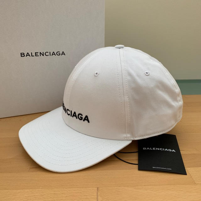 BALENCIAGA バレンシアガ ロゴ ベースボール キャップ ホワイトL59