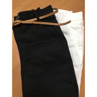 ザラ(ZARA)のZARAベルト付きクロップドパンツ2色セット(クロップドパンツ)