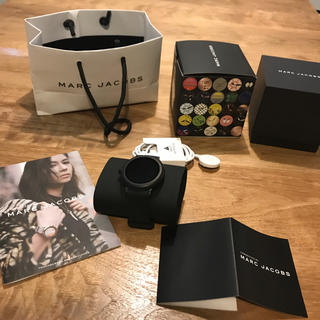 マークバイマークジェイコブス(MARC BY MARC JACOBS)のマークジェイコブス スマートウォッチ(腕時計)