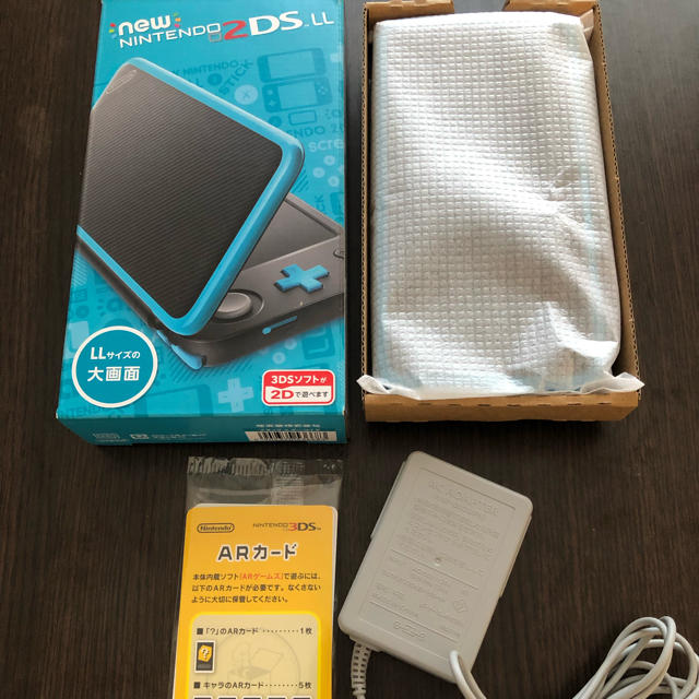 ニンテンドー2DS(ニンテンドー2DS)のNewニンテンドー2DS LL ブラック×ターコイズ エンタメ/ホビーのゲームソフト/ゲーム機本体(携帯用ゲーム機本体)の商品写真