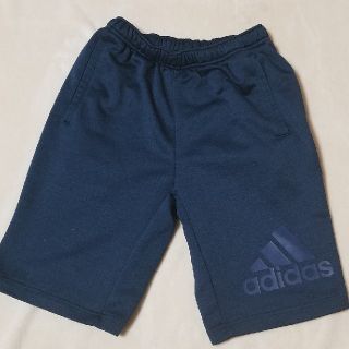 アディダス(adidas)のadidas ネイビー ハーフ パンツ 150cm(パンツ/スパッツ)