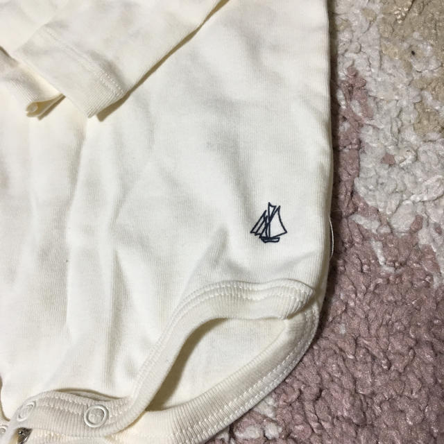 PETIT BATEAU(プチバトー)のプチバトー  がつねね様専用 キッズ/ベビー/マタニティのベビー服(~85cm)(シャツ/カットソー)の商品写真