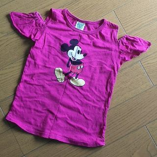 エフオーキッズ(F.O.KIDS)の【ボルトン様の専用】F.O.KIDS　ミッキーオフショルダーTシャツ　130(Tシャツ/カットソー)