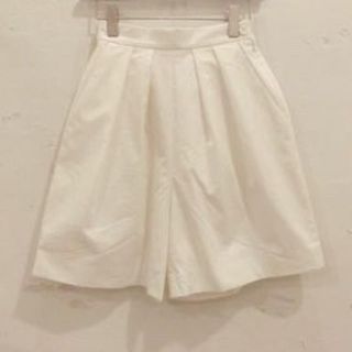 ケービーエフ(KBF)のショートパンツ(ショートパンツ)