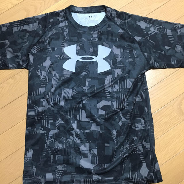 UNDER ARMOUR(アンダーアーマー)のアンダーアーマー サイズ XYL  キッズ/ベビー/マタニティのキッズ服男の子用(90cm~)(その他)の商品写真