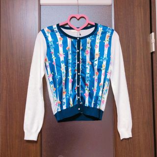 トッコ(tocco)の新品未使用タグ付き カーディガン 春服 ストライプ 花柄 小鳥 パールボタン(カーディガン)