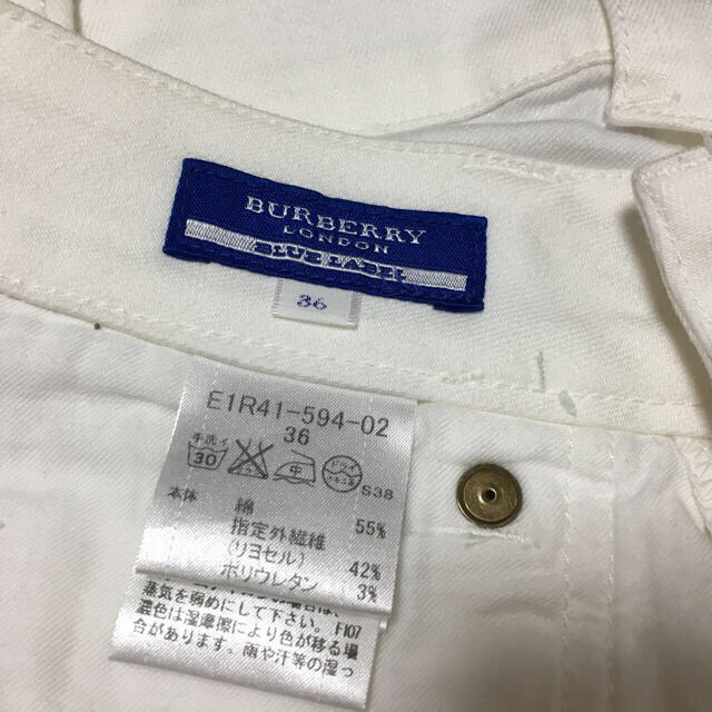 BURBERRY BLUE LABEL(バーバリーブルーレーベル)の【ひめ 様 専用】BURBERRY クロップドパンツ  36size 【美品】 レディースのパンツ(クロップドパンツ)の商品写真