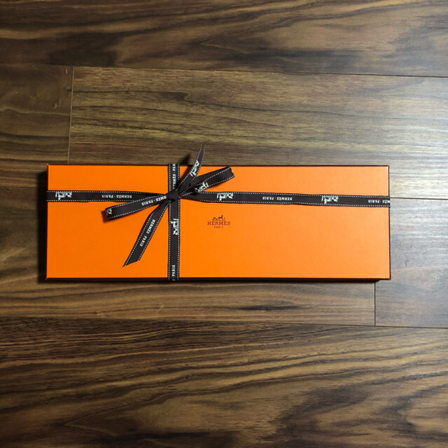 【美品】HERMES エルメス ネクタイ 箱 リボン 紙袋 プレゼント | フリマアプリ ラクマ