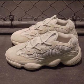 アディダス(adidas)のyeezy boost500 ブラッシュ(スニーカー)