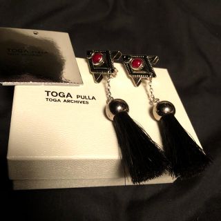 トーガ(TOGA)のtoga pulla トライアングルメタル イヤリング(イヤリング)