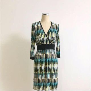 ビーシービージーマックスアズリア(BCBGMAXAZRIA)のmax and cleo ジャージーワンピ♡お値下げ中(ひざ丈ワンピース)