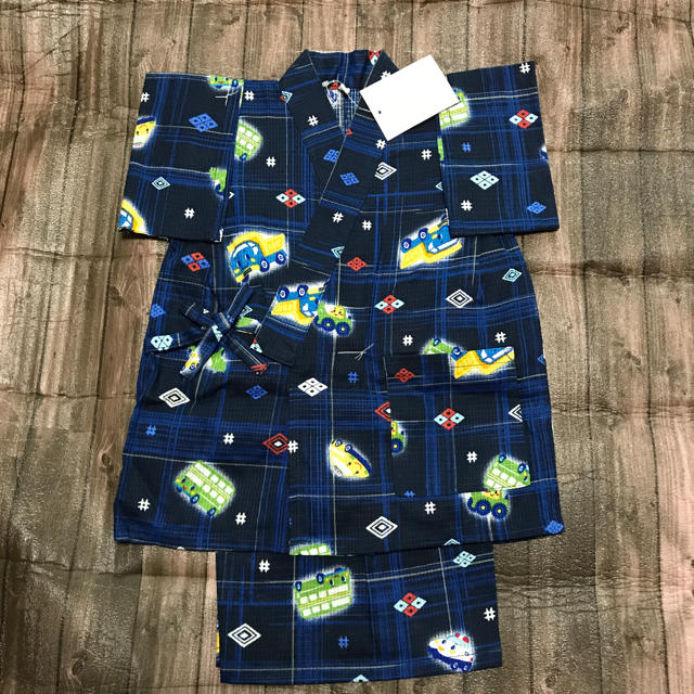 サンリオ(サンリオ)のサンリオ ラナバウツ 甚平 ジンベエ 90 キッズ/ベビー/マタニティのキッズ服男の子用(90cm~)(甚平/浴衣)の商品写真