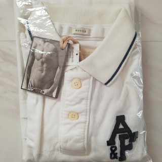 アバクロンビーアンドフィッチ(Abercrombie&Fitch)の☆新品　未使用のアバクロのポロシャツ　　サイズXL(ポロシャツ)