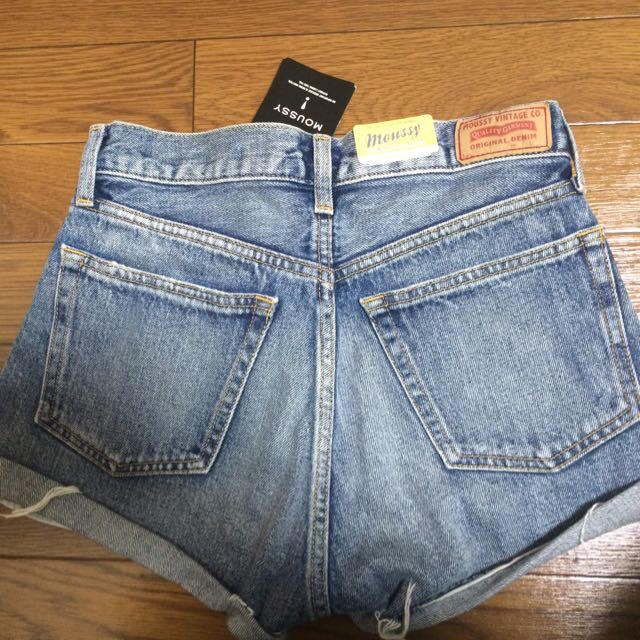 moussy(マウジー)の新品未使用☆moussyデニムショーパン レディースのパンツ(ショートパンツ)の商品写真