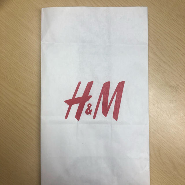 H&M(エイチアンドエム)のH&M イヤリング ゴールド レディースのアクセサリー(イヤリング)の商品写真