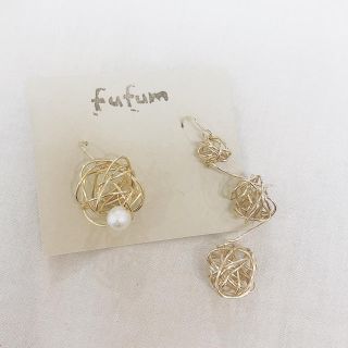 ぐるぐるピアス(ピアス)