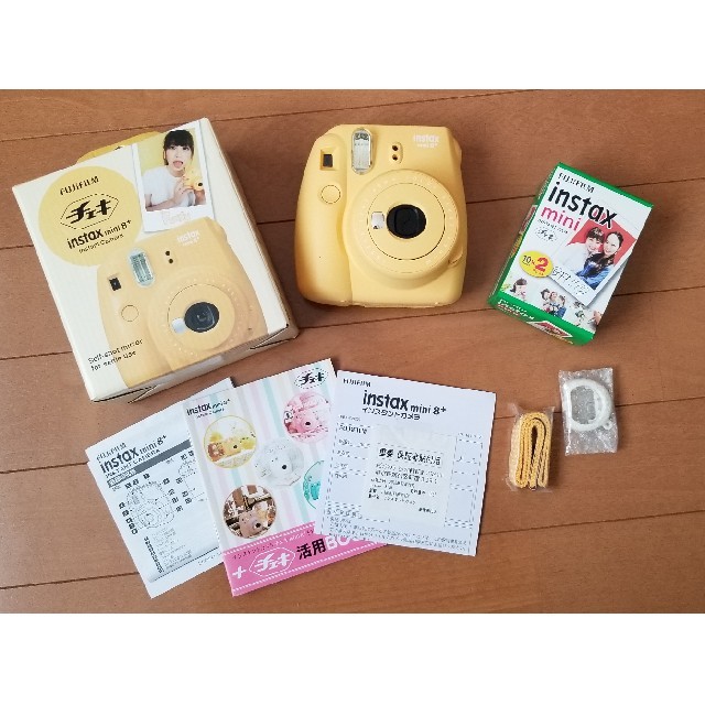 “チェキ” instax mini 8+ Honey（フィルム付き）スマホ/家電/カメラ