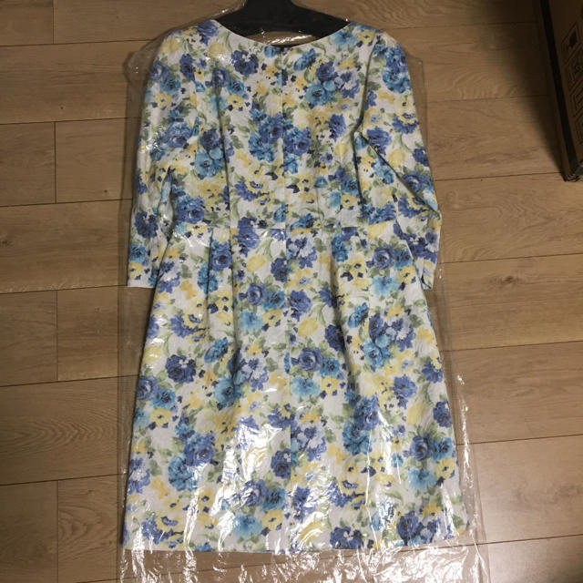 MISCH MASCH(ミッシュマッシュ)の新品♡ミッシュマッシュ花柄ワンピース レディースのワンピース(ひざ丈ワンピース)の商品写真