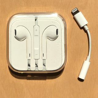 アップル(Apple)のiPhone イヤホン 正規品  専用(ヘッドフォン/イヤフォン)