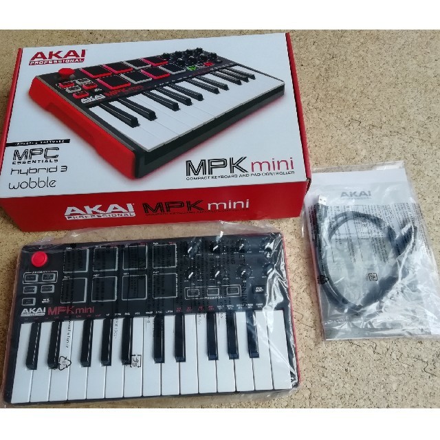 AKAI MPK mini MK2 美品 楽器のDTM/DAW(MIDIコントローラー)の商品写真