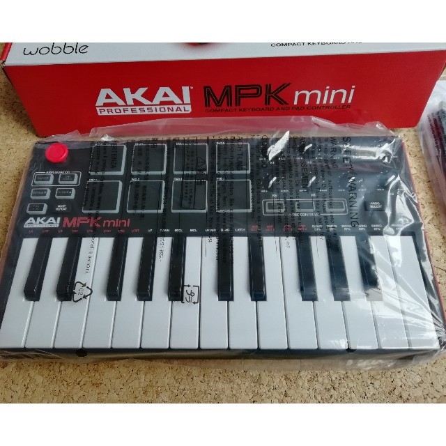 AKAI MPK mini MK2 美品 楽器のDTM/DAW(MIDIコントローラー)の商品写真