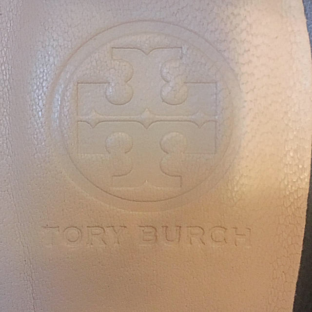 Tory TORY BURCH トリーバーチ サンダルの通販 by maru's shop｜トリーバーチならラクマ Burch - 美品‼︎ 新作NEW