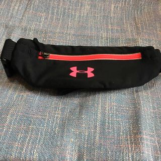 アンダーアーマー(UNDER ARMOUR)のアンダーアーマー  ショルダーポーチ ❤️お値下げ❤️(トレーニング用品)