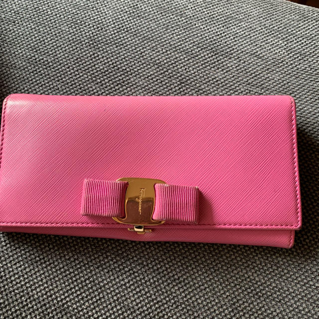 Salvatore Ferragamo wallet 1