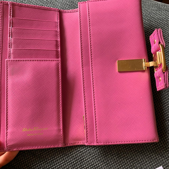 Salvatore Ferragamo wallet 2