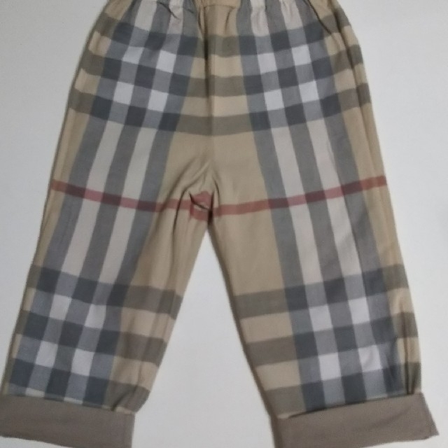 BURBERRY(バーバリー)の★専用★BURBERRYリバーシブルパンツ キッズ/ベビー/マタニティのキッズ服男の子用(90cm~)(パンツ/スパッツ)の商品写真