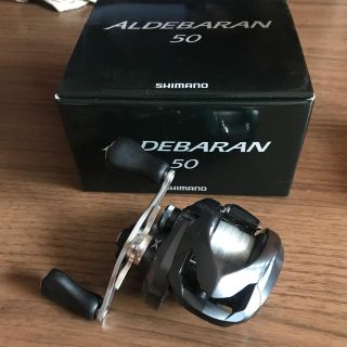 シマノ(SHIMANO)のアルデバラン 50右巻き(リール)