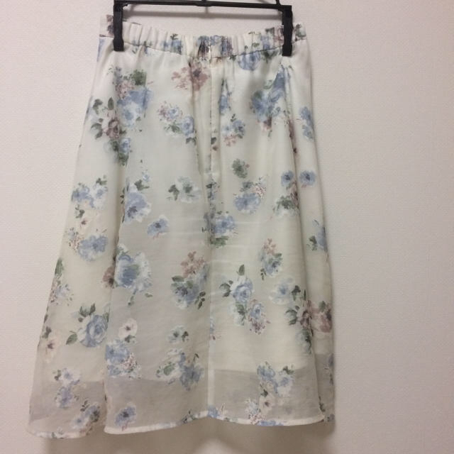 PROPORTION BODY DRESSING(プロポーションボディドレッシング)のPRPORTION 花柄オーガンジースカート レディースのスカート(ひざ丈スカート)の商品写真
