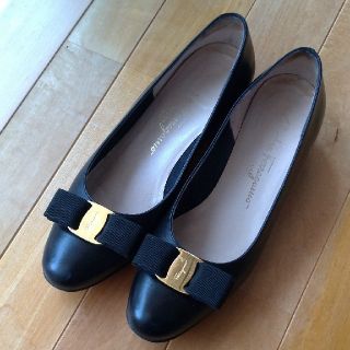 サルヴァトーレフェラガモ(Salvatore Ferragamo)のパンプス(ハイヒール/パンプス)