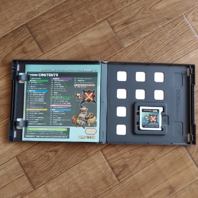 ニンテンドー3DS(ニンテンドー3DS)のモンスターハンタークロス エンタメ/ホビーのゲームソフト/ゲーム機本体(携帯用ゲームソフト)の商品写真