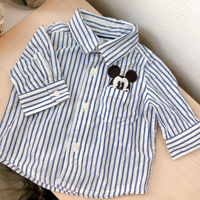 GAP(ギャップ)の専用!!gap ミッキーベビーシャツ キッズ/ベビー/マタニティのベビー服(~85cm)(シャツ/カットソー)の商品写真