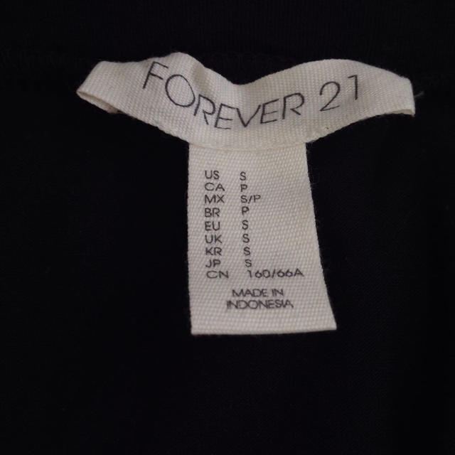 FOREVER 21(フォーエバートゥエンティーワン)のchar様forever 21 タイトス レディースのスカート(ミニスカート)の商品写真