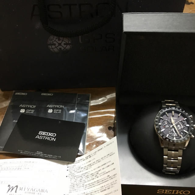 超人気新品 腕時計 専用 アストロン 腕時計