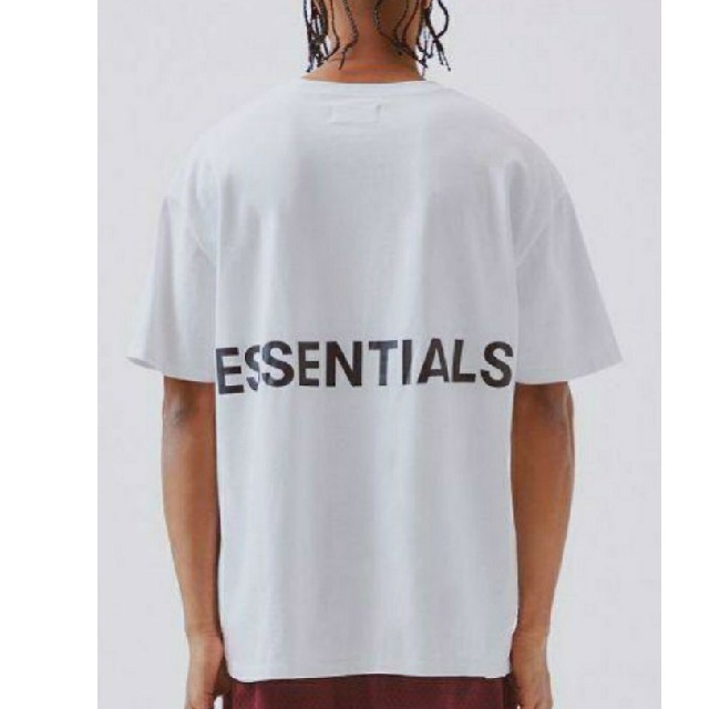 FEAR OF GOD(フィアオブゴッド)のFOG ESSENTIALS Tシャツ M メンズのトップス(Tシャツ/カットソー(半袖/袖なし))の商品写真