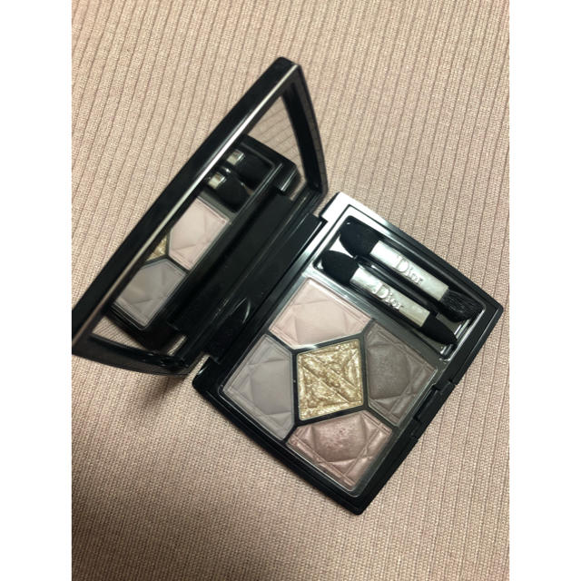 Dior サンククルール 827 ヴァイオレットガーデン